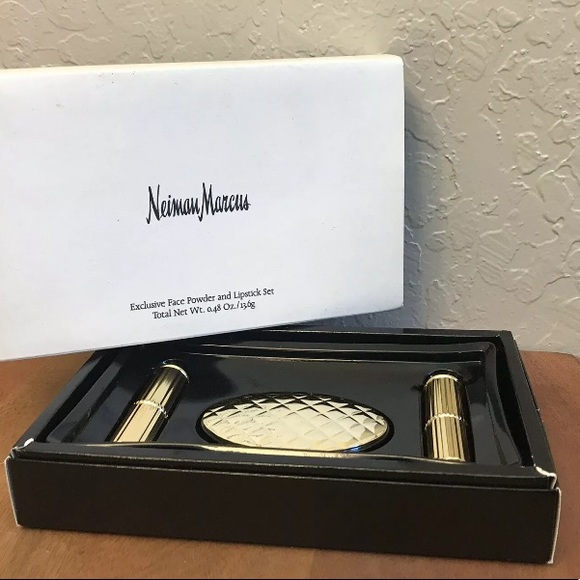 rixima Other - CLEARANCE Neiman Marcus makeup Set new old stock